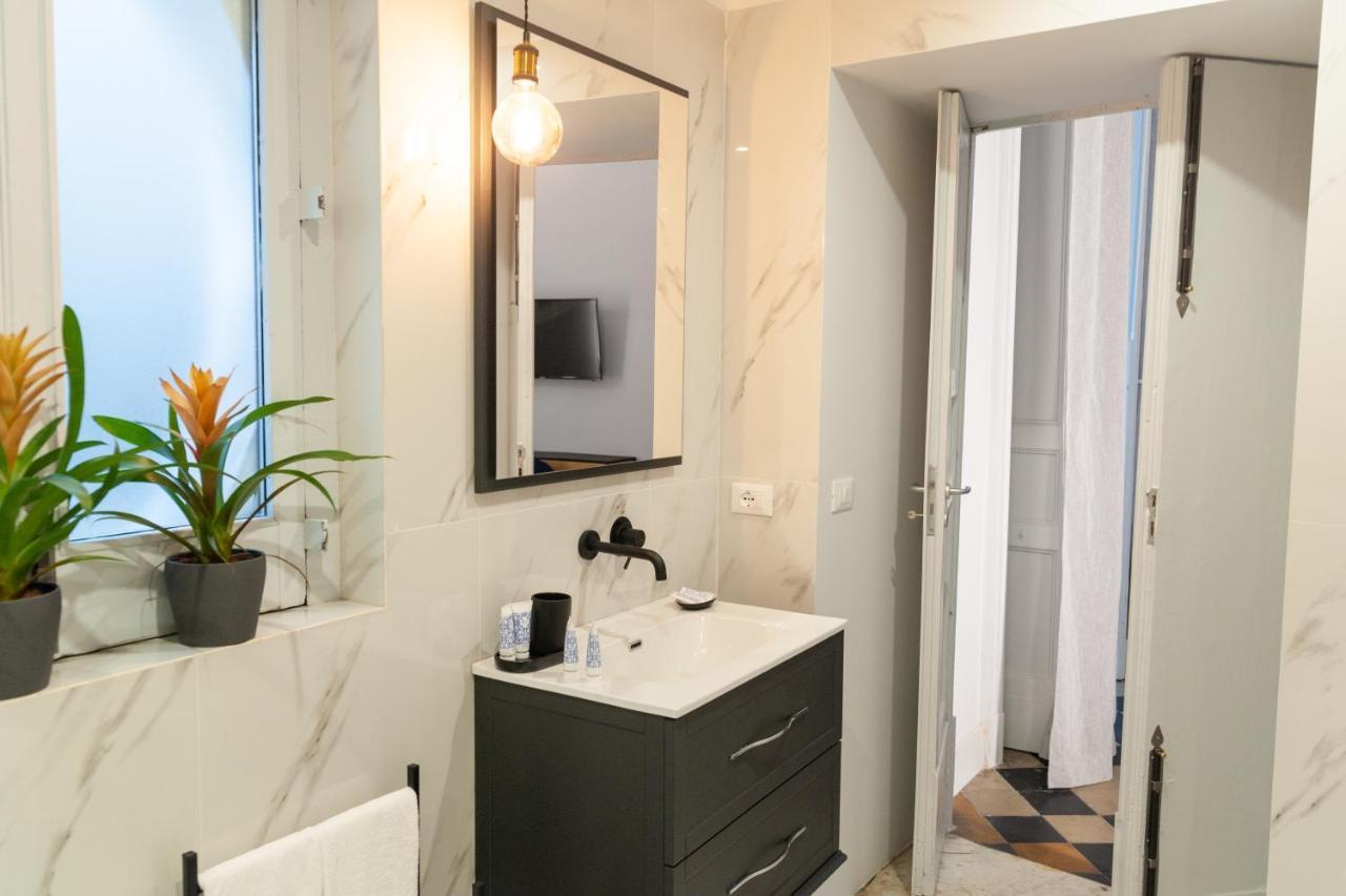 Catarina Suites - Centro Storico Catania Luaran gambar