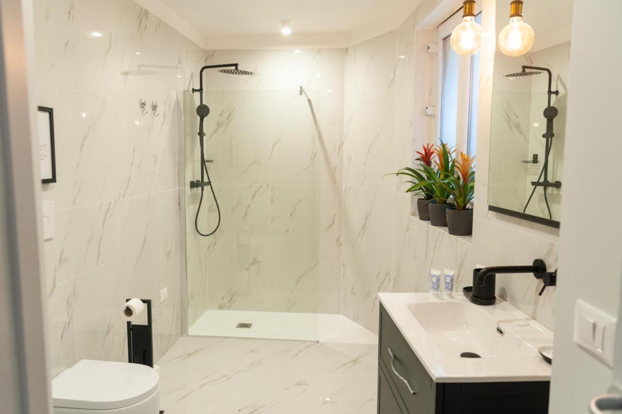 Catarina Suites - Centro Storico Catania Luaran gambar
